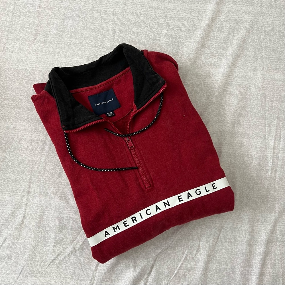 American Eagle burgundy zip-up sweatshirt